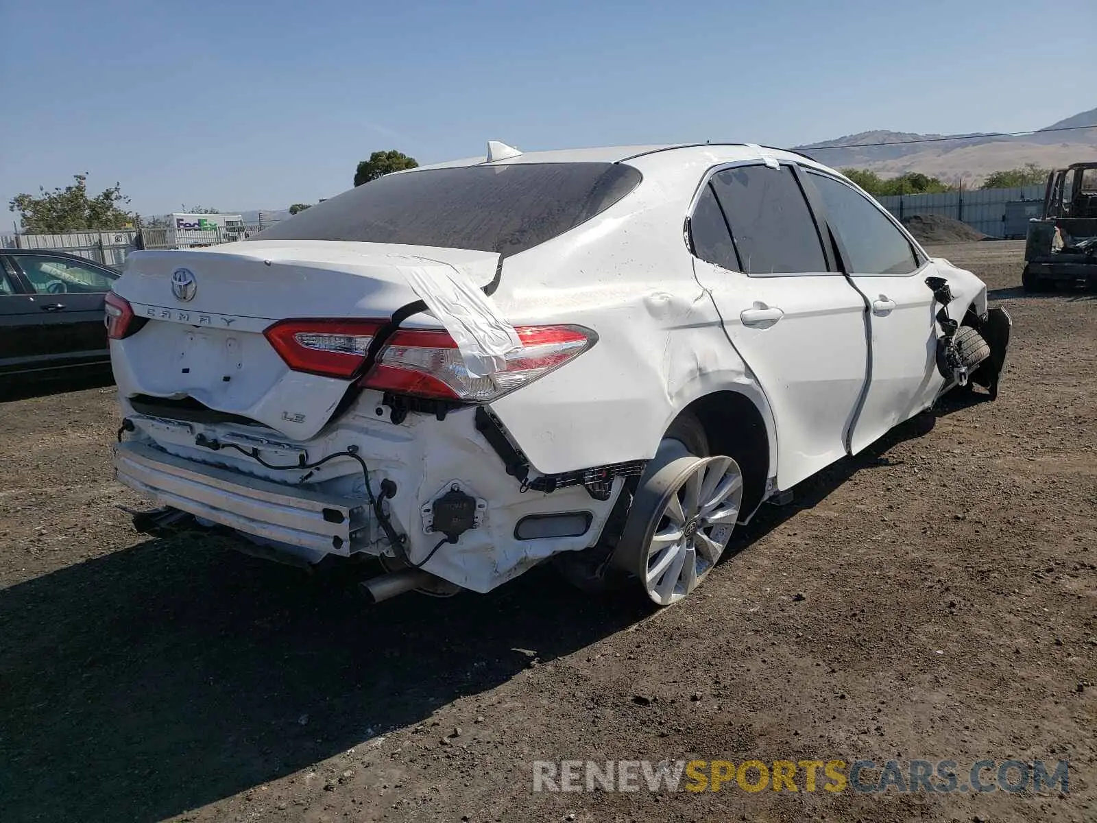 4 fotografías del automóvil dañado 4T1L11AK4LU964268 TOYOTA CAMRY 2020