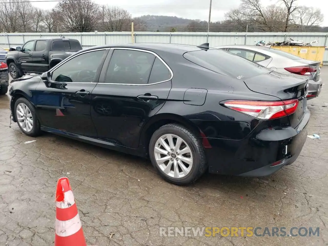 2 fotografías del automóvil dañado 4T1L11AK5LU990863 TOYOTA CAMRY 2020