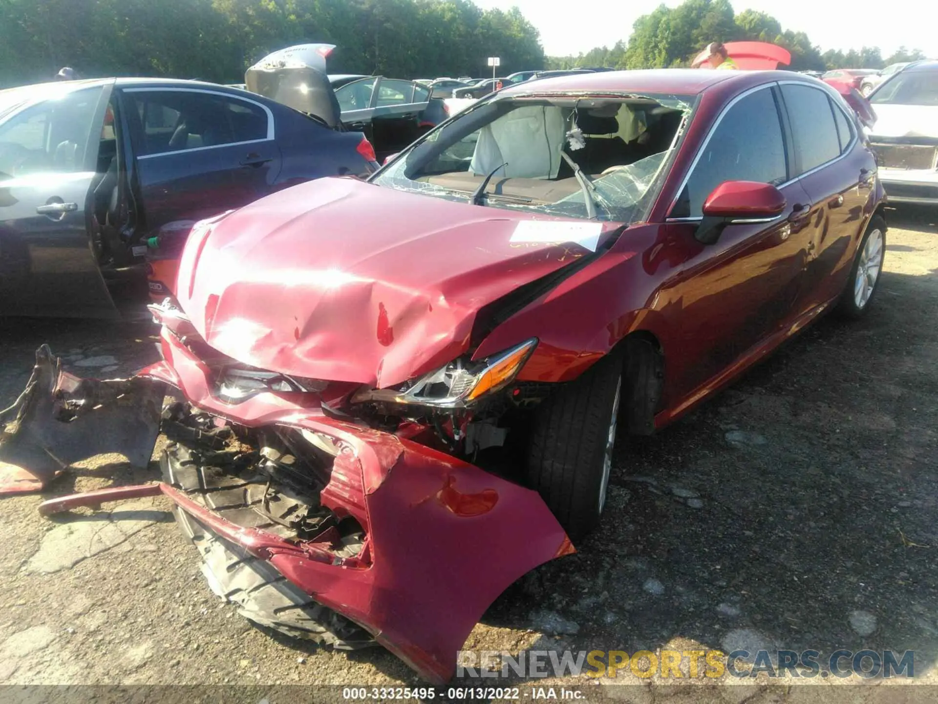 2 fotografías del automóvil dañado 4T1L11AK6LU308590 TOYOTA CAMRY 2020