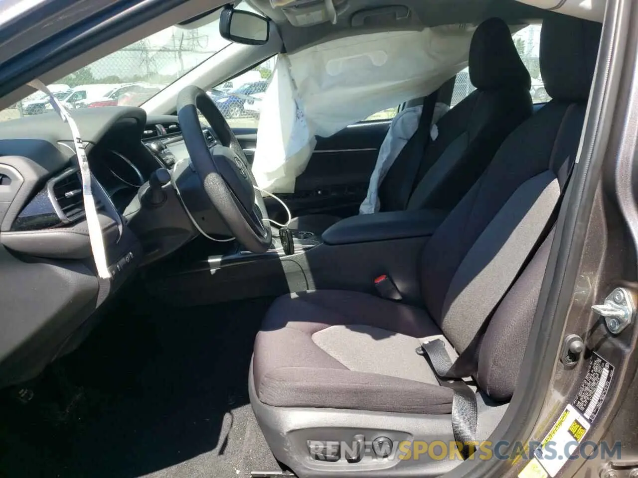 5 fotografías del automóvil dañado 4T1L11AK6LU389915 TOYOTA CAMRY 2020