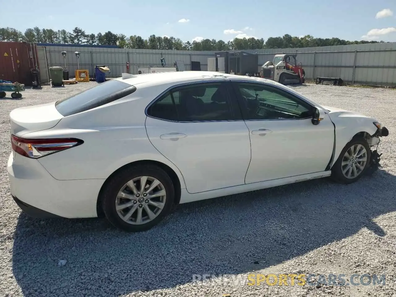 3 fotografías del automóvil dañado 4T1L11AK6LU900443 TOYOTA CAMRY 2020