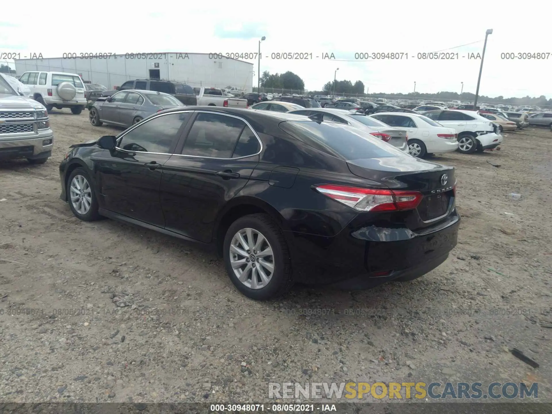 3 fotografías del automóvil dañado 4T1L11AK7LU945018 TOYOTA CAMRY 2020