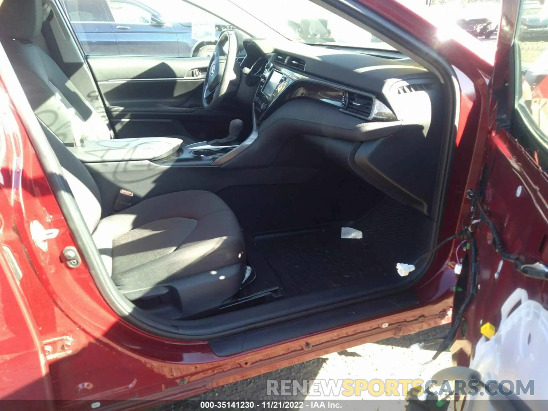 5 fotografías del automóvil dañado 4T1L11AK8LU334267 TOYOTA CAMRY 2020