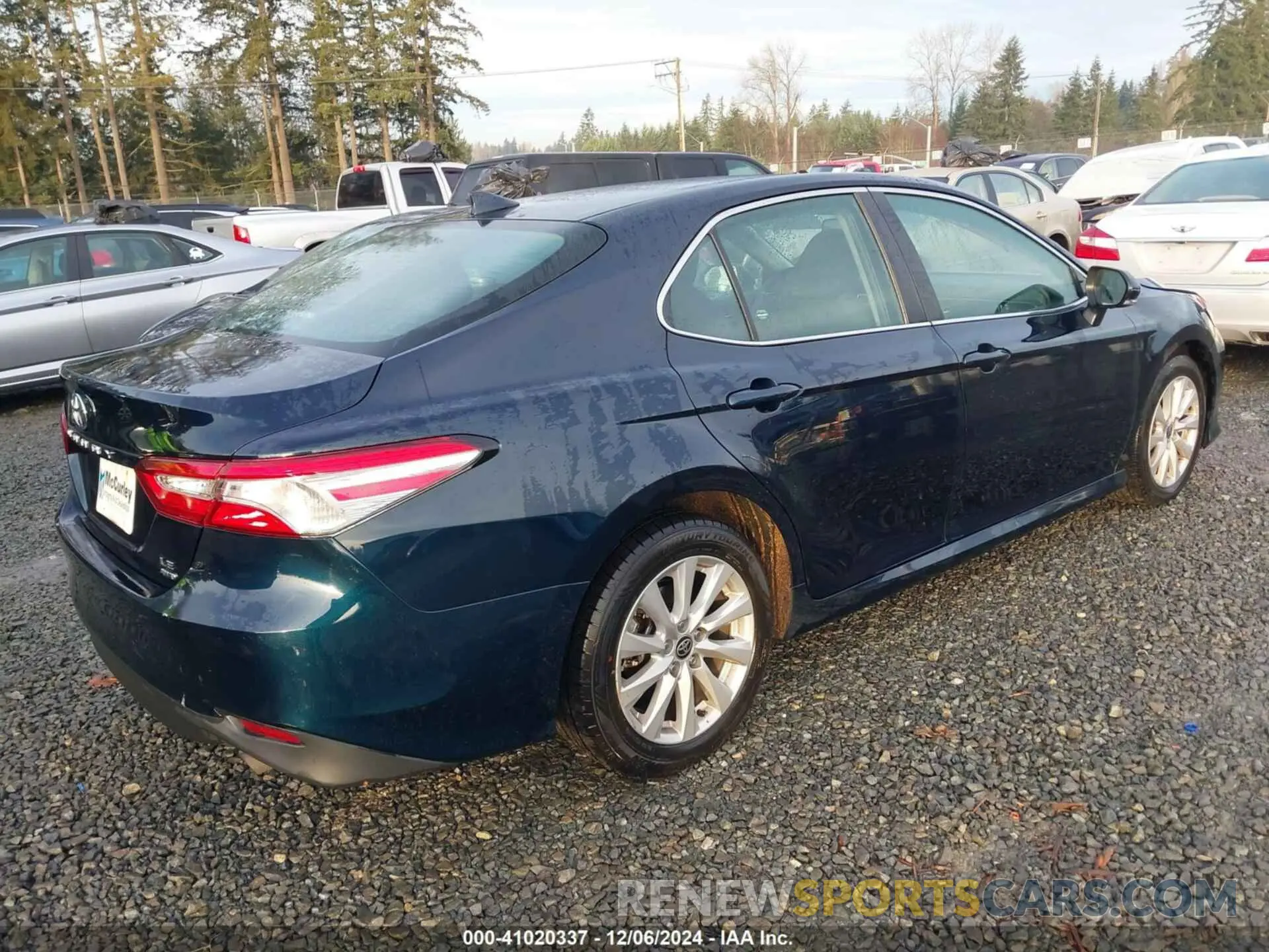4 fotografías del automóvil dañado 4T1L11BK1LU001603 TOYOTA CAMRY 2020