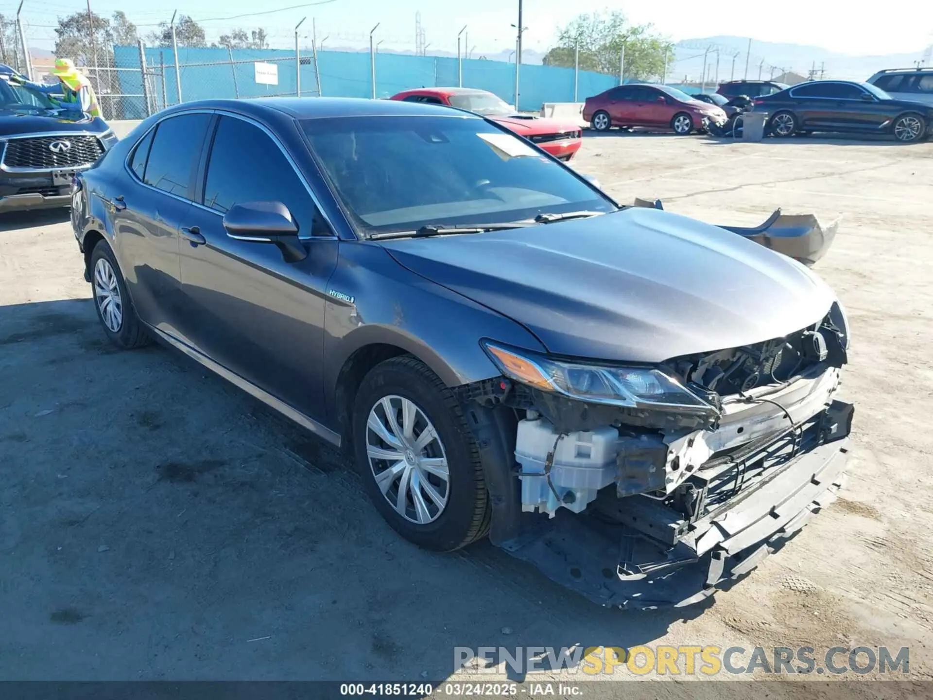 1 fotografías del automóvil dañado 4T1L31AK1LU518444 TOYOTA CAMRY 2020