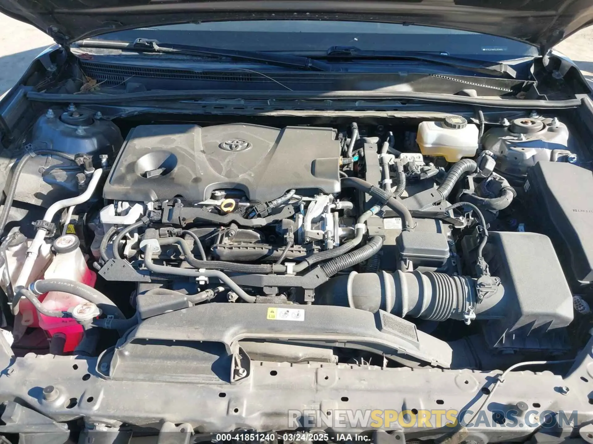 10 fotografías del automóvil dañado 4T1L31AK1LU518444 TOYOTA CAMRY 2020