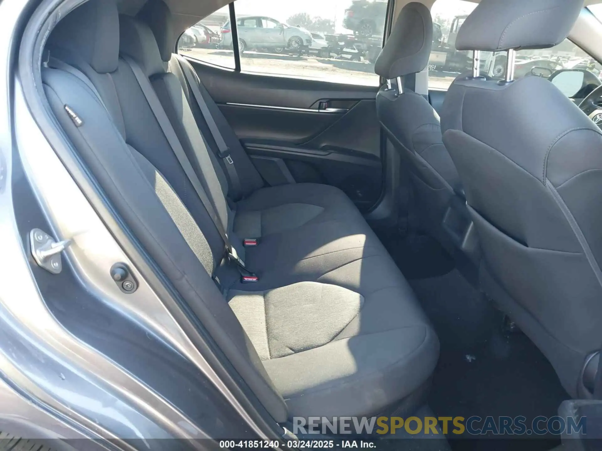 8 fotografías del automóvil dañado 4T1L31AK1LU518444 TOYOTA CAMRY 2020