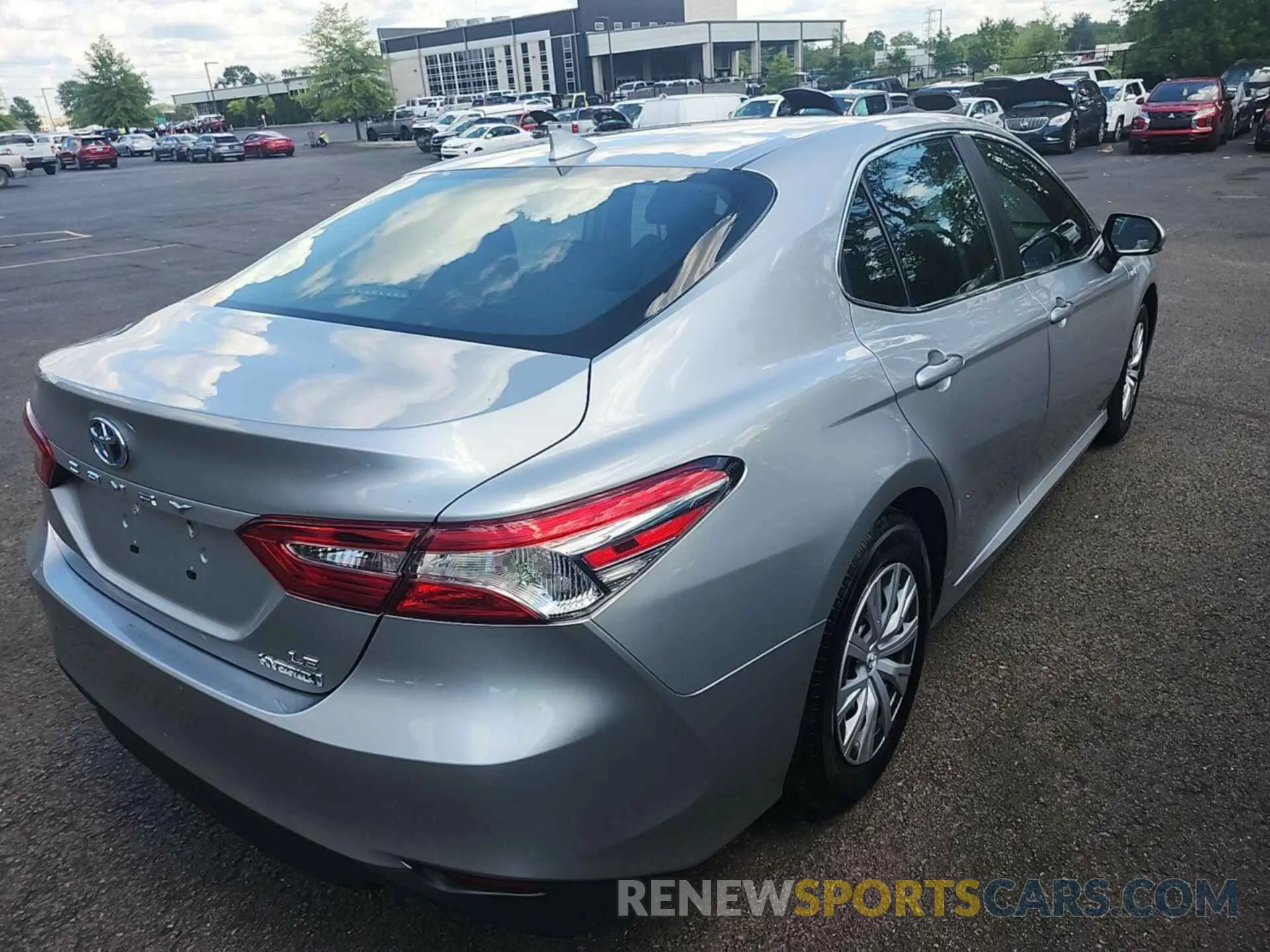26 fotografías del automóvil dañado 4T1L31AK2LU014727 TOYOTA CAMRY 2020