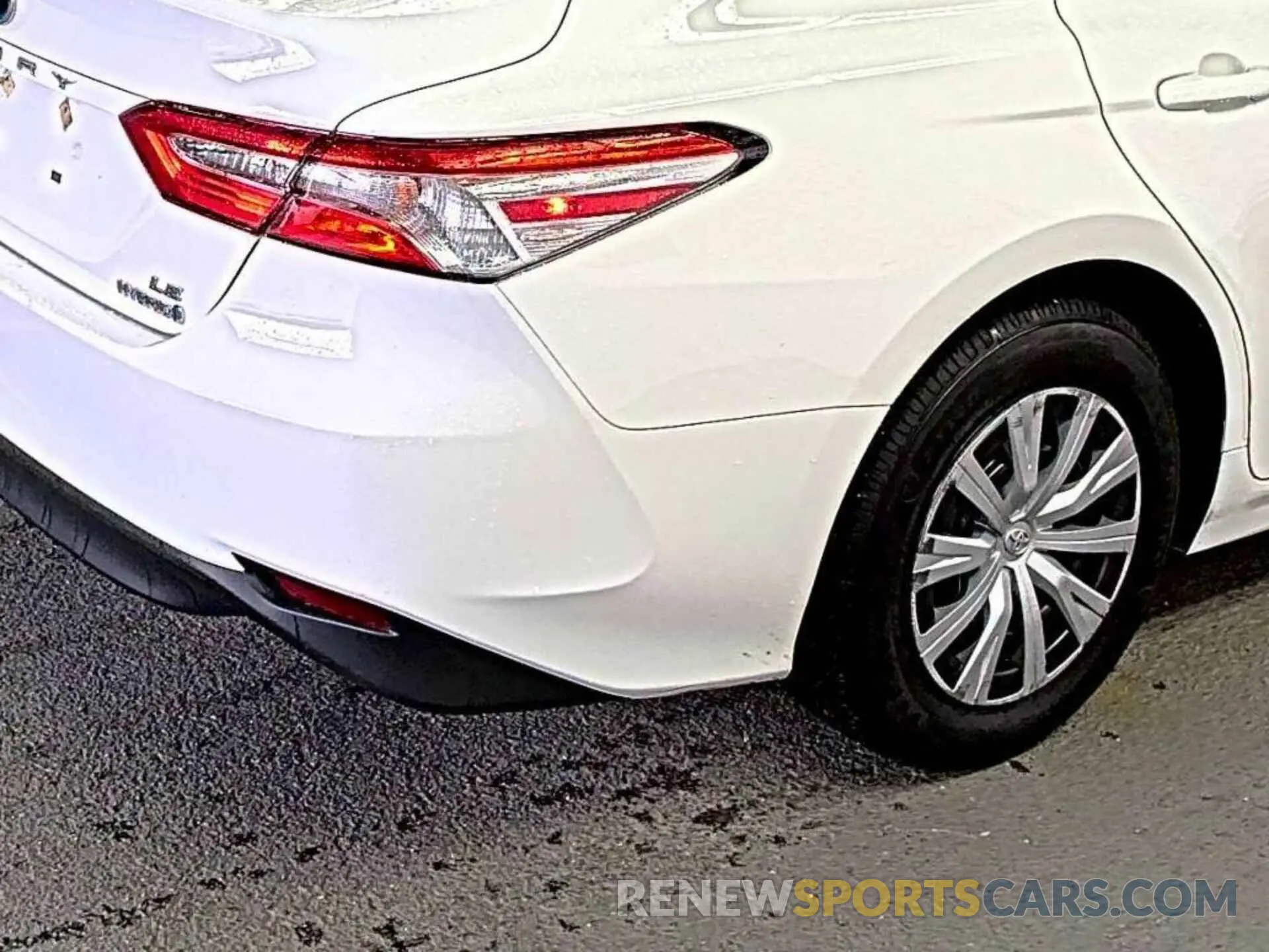 3 fotografías del automóvil dañado 4T1L31AK4LU014938 TOYOTA CAMRY 2020