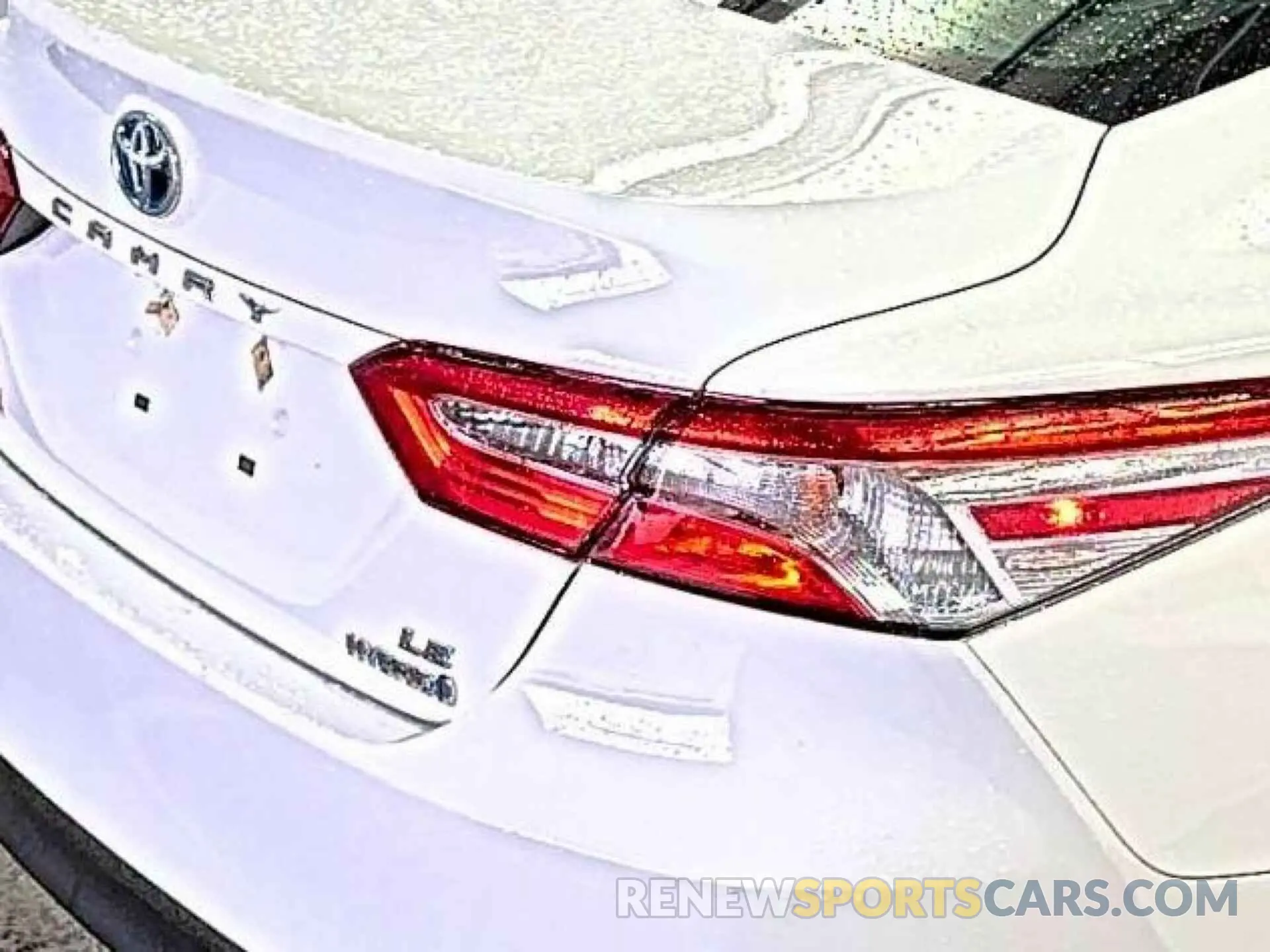 35 fotografías del automóvil dañado 4T1L31AK4LU014938 TOYOTA CAMRY 2020