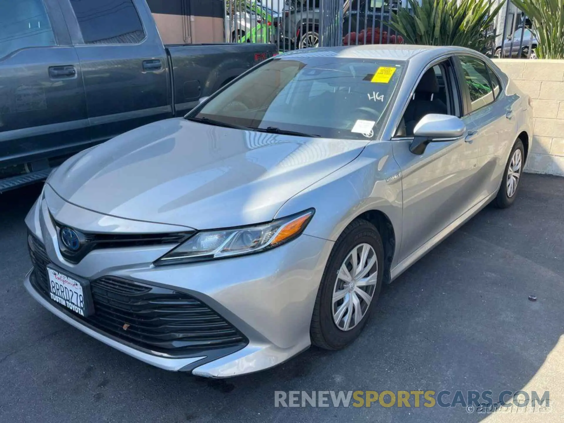 6 fotografías del automóvil dañado 4T1L31AK4LU015085 TOYOTA CAMRY 2020