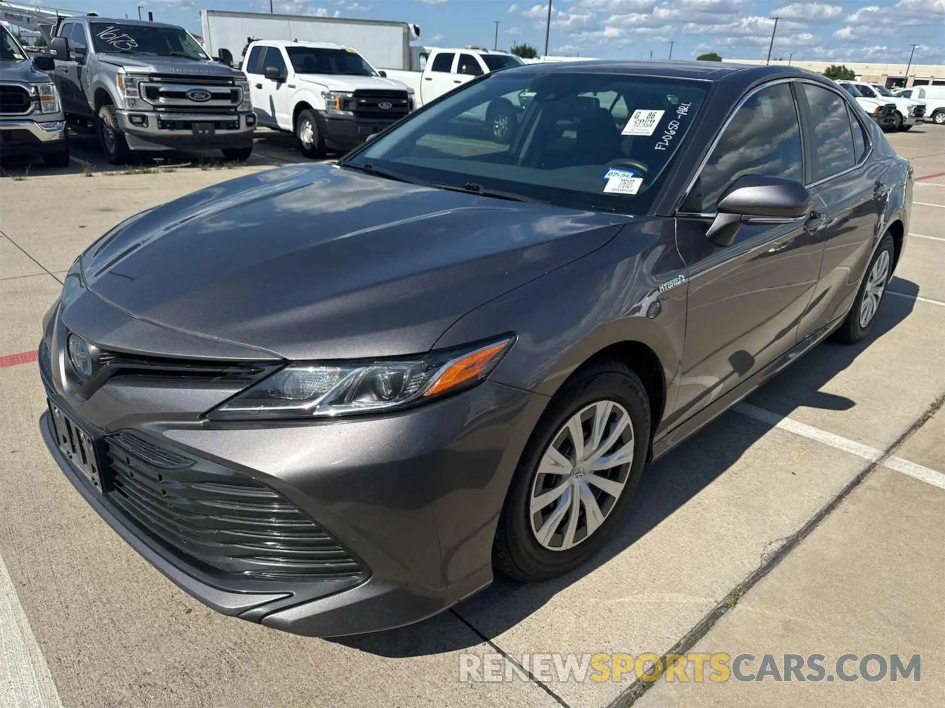 10 fotografías del automóvil dañado 4T1L31AK6LU015072 TOYOTA CAMRY 2020