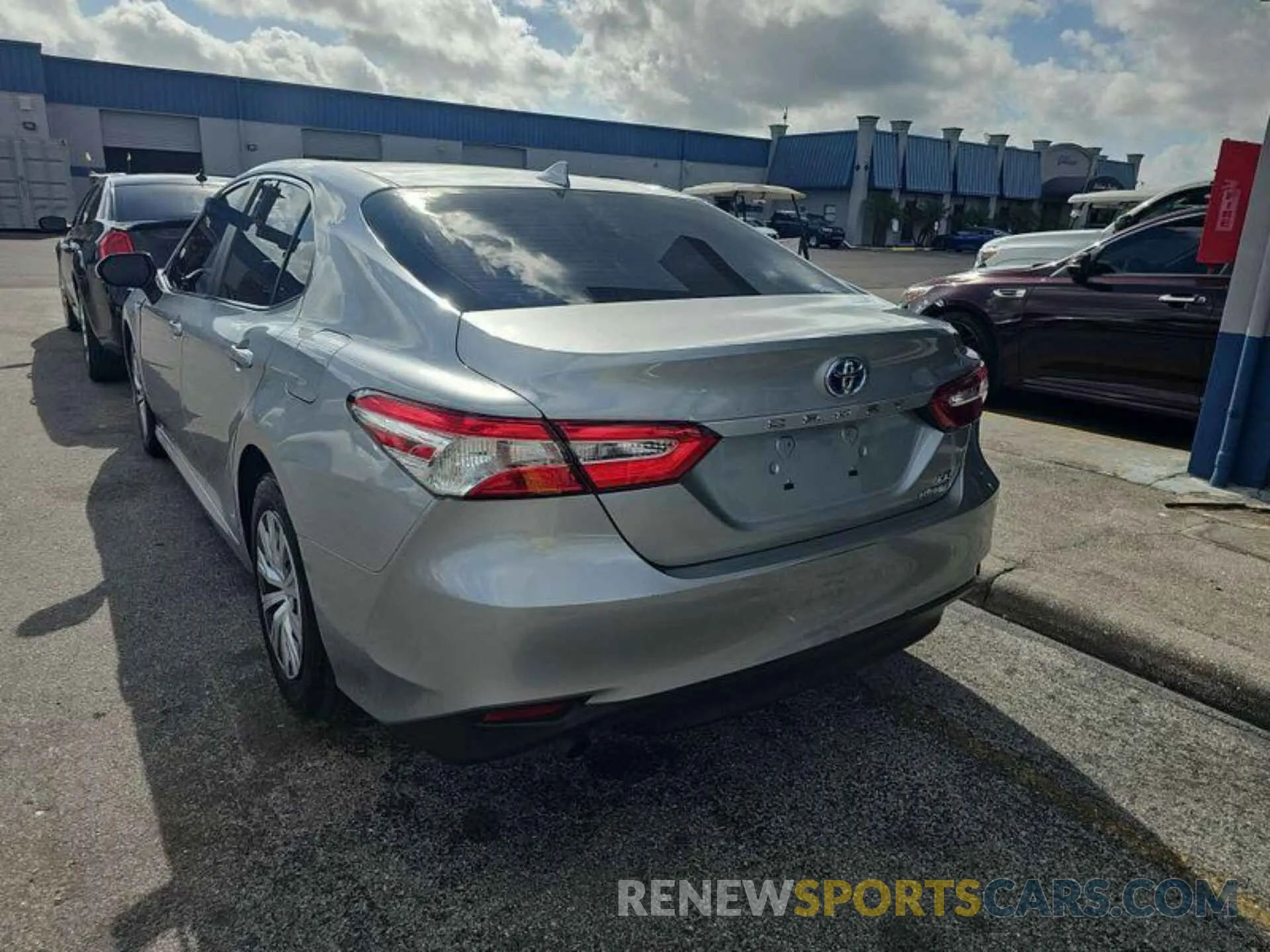14 fotografías del automóvil dañado 4T1L31AK6LU015637 TOYOTA CAMRY 2020