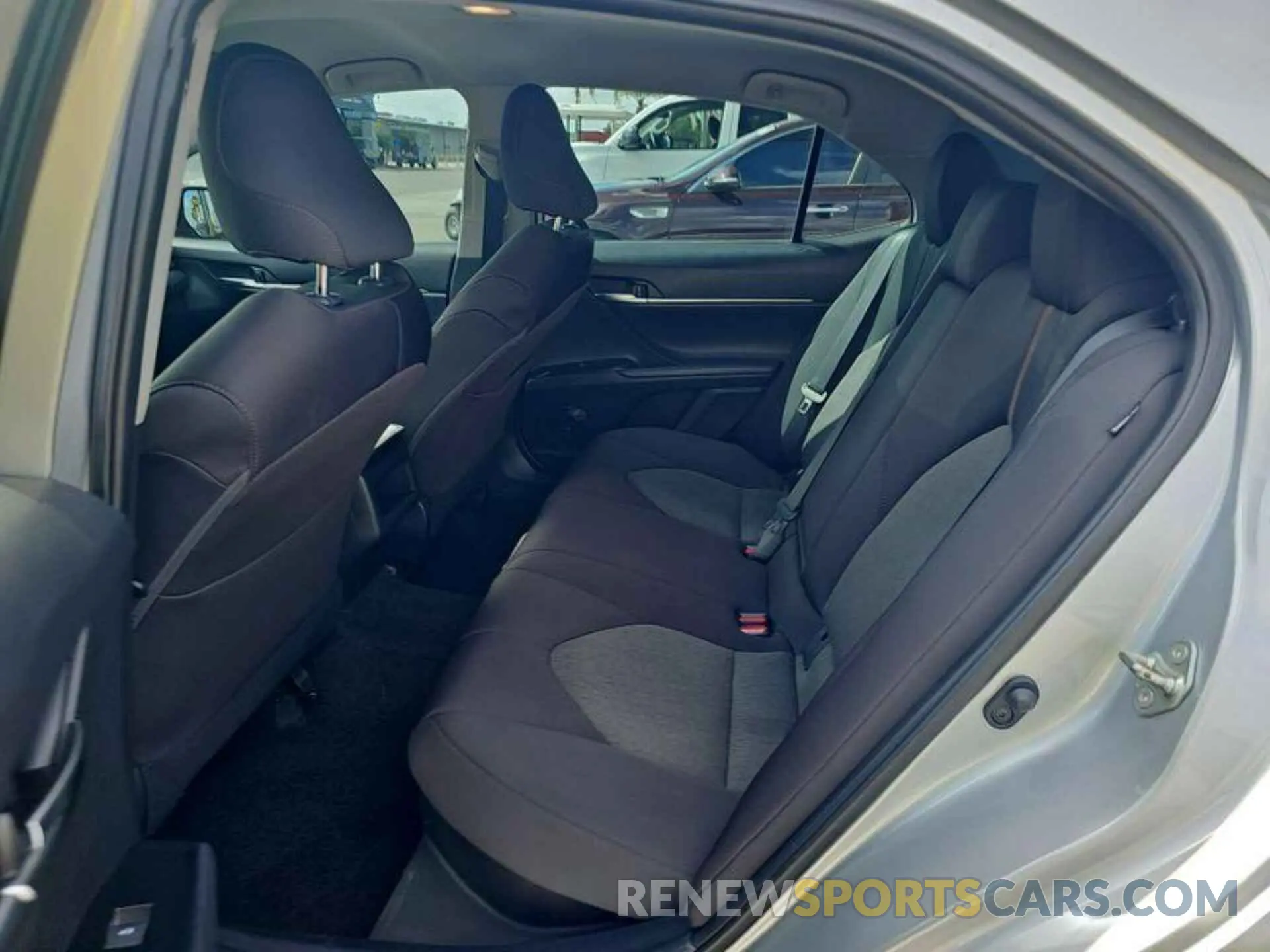 25 fotografías del automóvil dañado 4T1L31AK6LU015637 TOYOTA CAMRY 2020