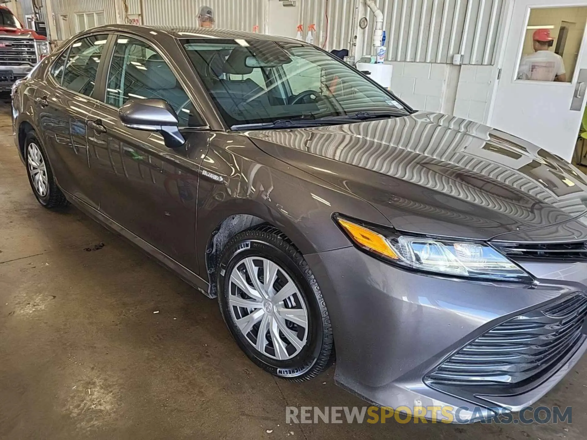 14 fotografías del automóvil dañado 4T1L31AK6LU536910 TOYOTA CAMRY 2020