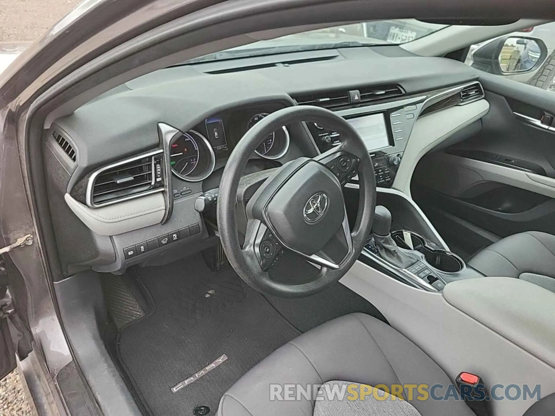 7 fotografías del automóvil dañado 4T1L31AK6LU536910 TOYOTA CAMRY 2020