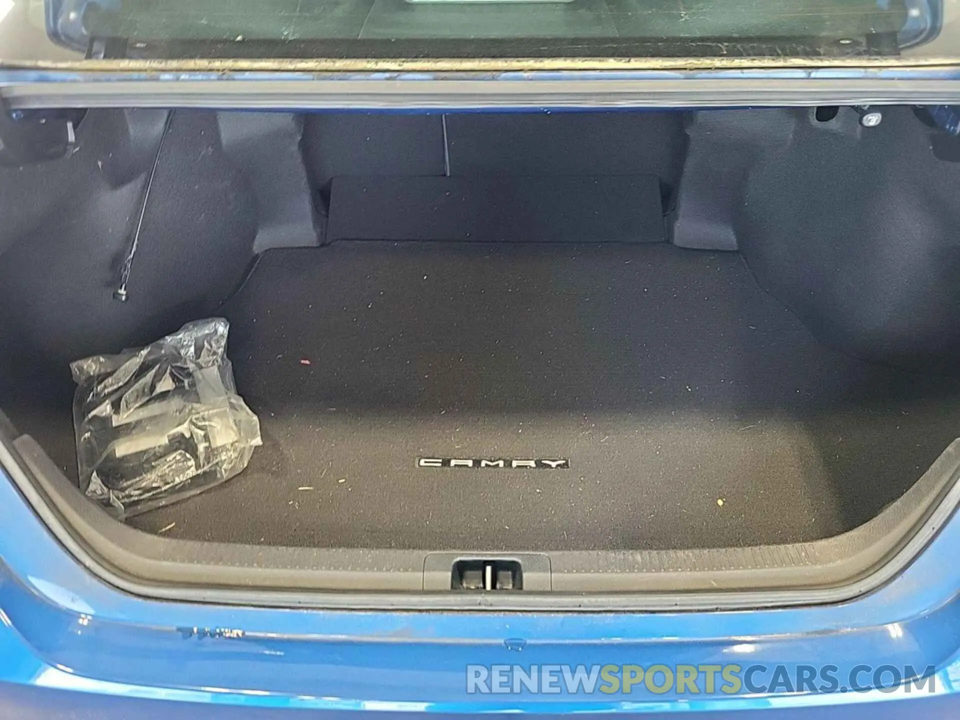 23 fotografías del automóvil dañado 4T1L31AK7LU014917 TOYOTA CAMRY 2020