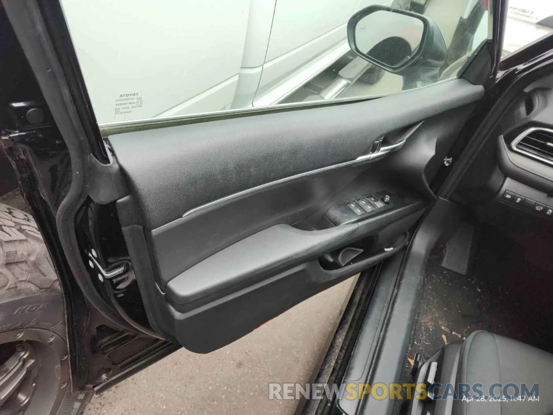 14 fotografías del automóvil dañado 4T1L31AK9LU536464 TOYOTA CAMRY 2020