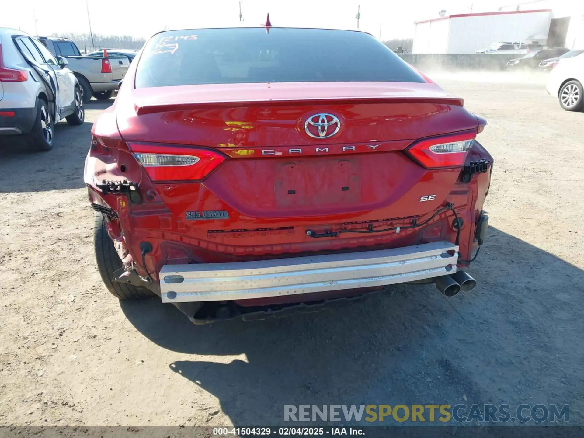 16 fotografías del automóvil dañado 4T1M11AK0LU335871 TOYOTA CAMRY 2020