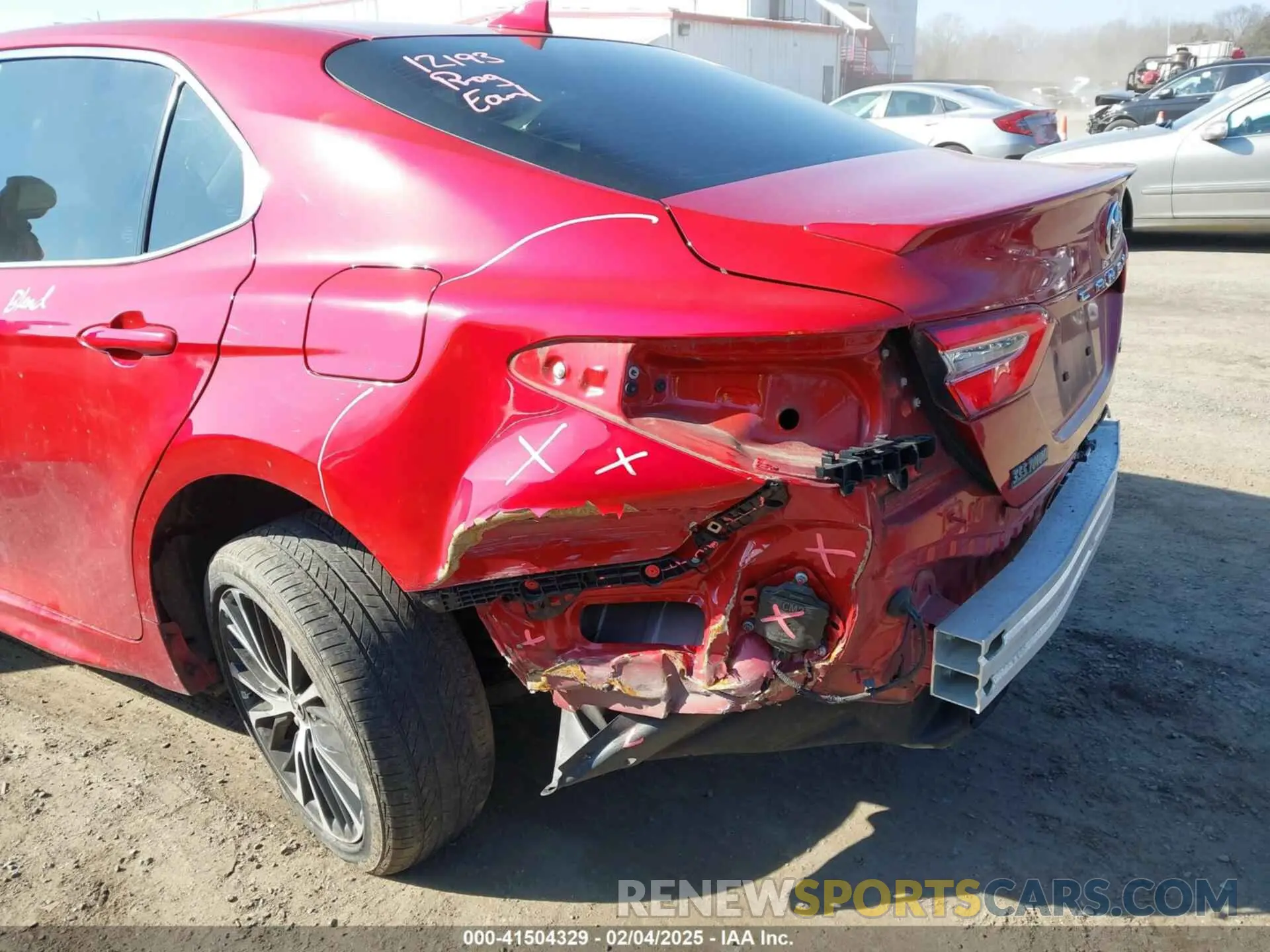 17 fotografías del automóvil dañado 4T1M11AK0LU335871 TOYOTA CAMRY 2020