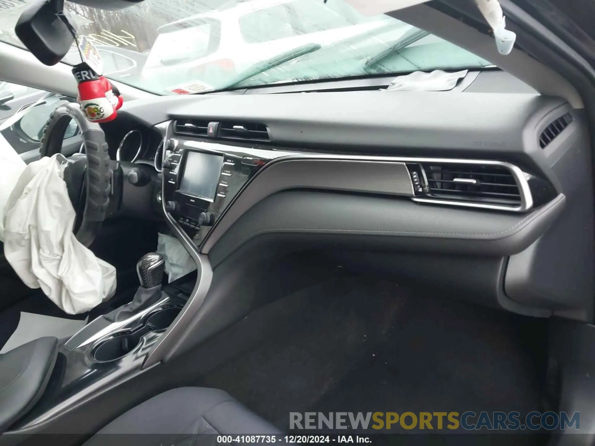 5 fotografías del automóvil dañado 4T1M11AK0LU937508 TOYOTA CAMRY 2020