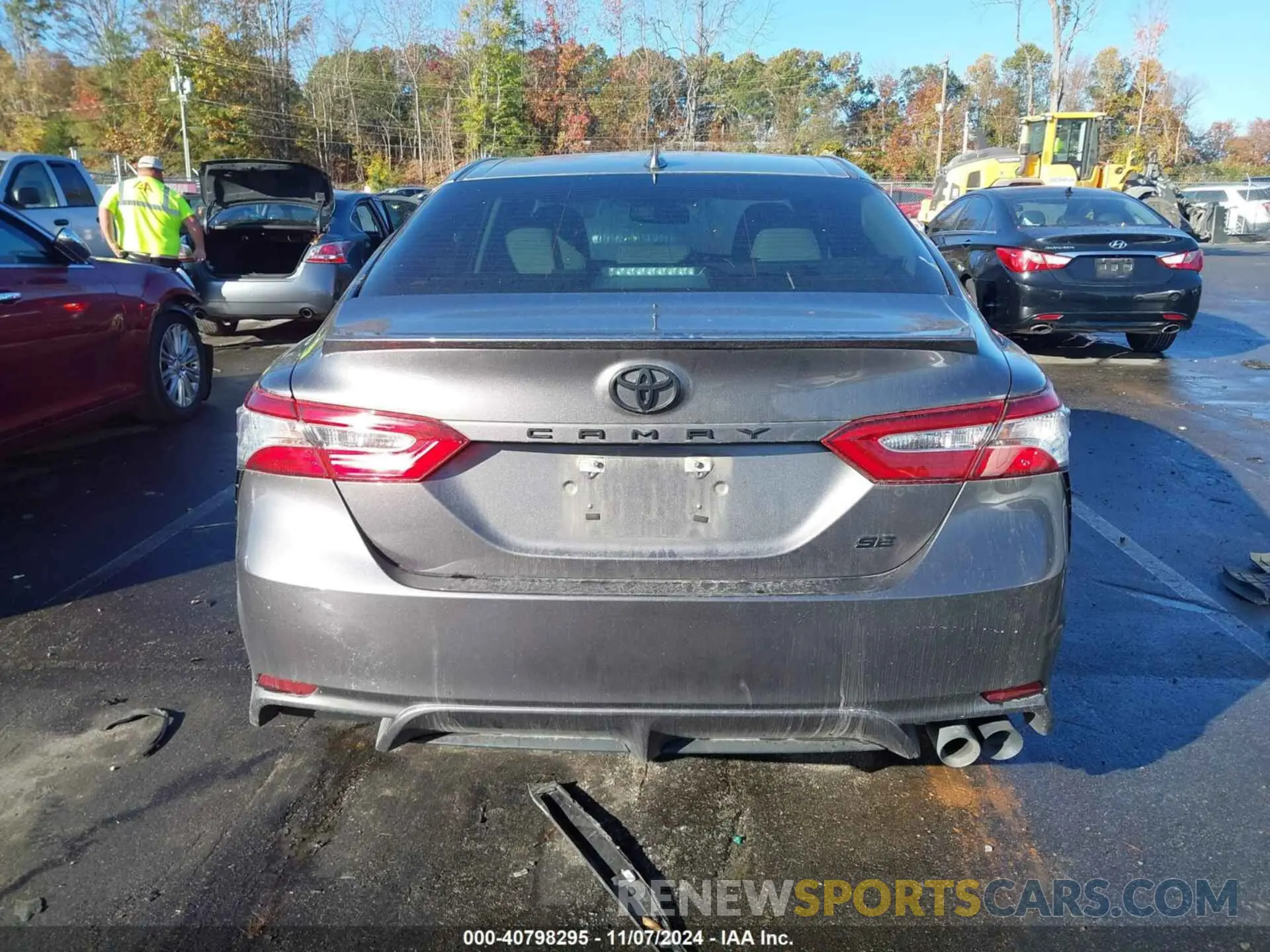 17 fotografías del automóvil dañado 4T1M11AK0LU951389 TOYOTA CAMRY 2020