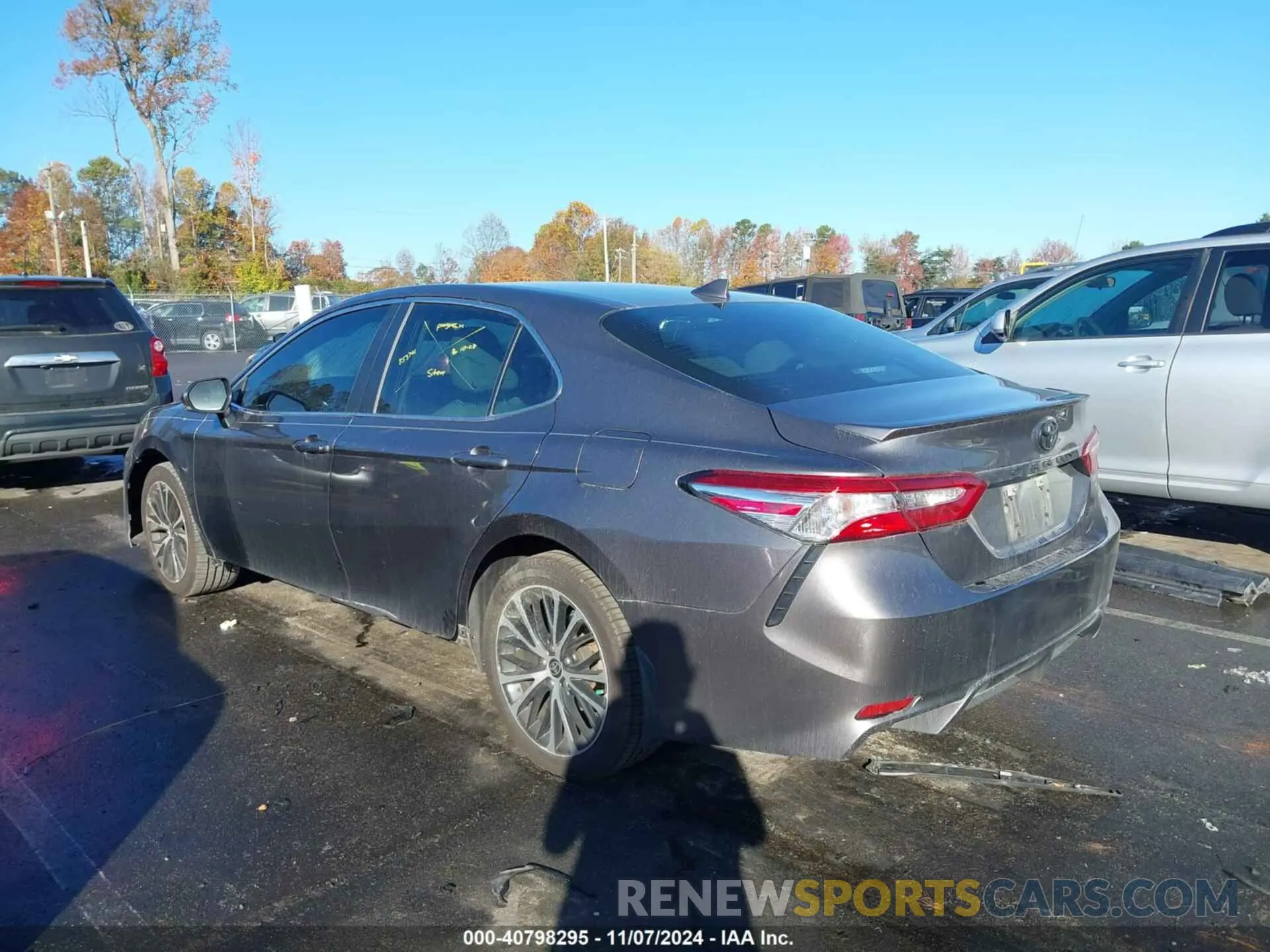 3 fotografías del automóvil dañado 4T1M11AK0LU951389 TOYOTA CAMRY 2020