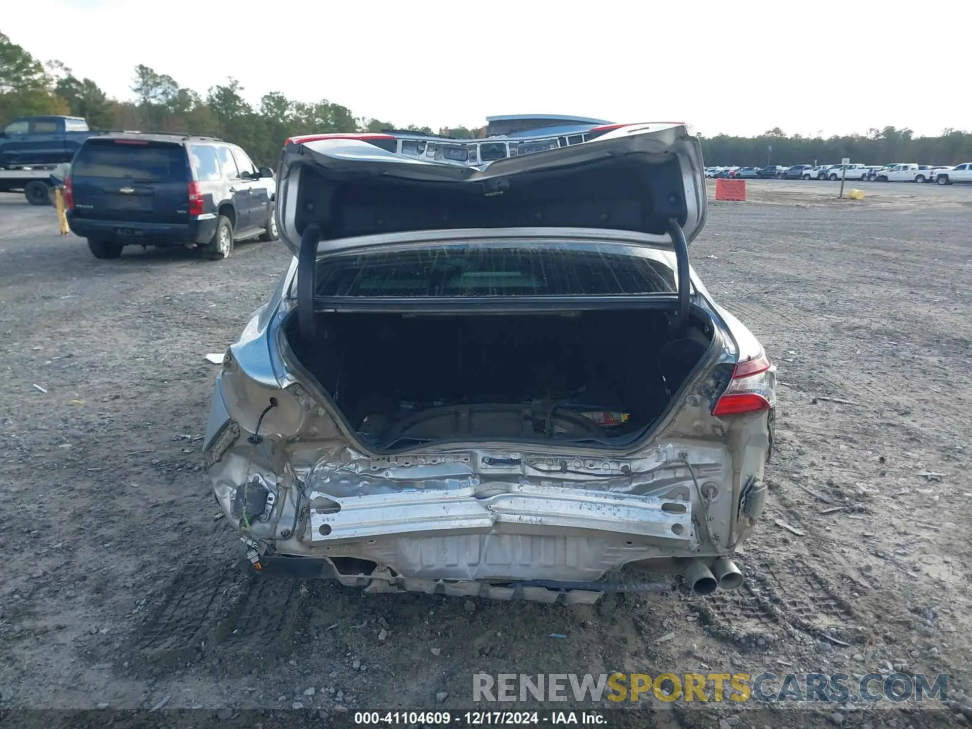 16 fotografías del automóvil dañado 4T1M11AK0LU983677 TOYOTA CAMRY 2020