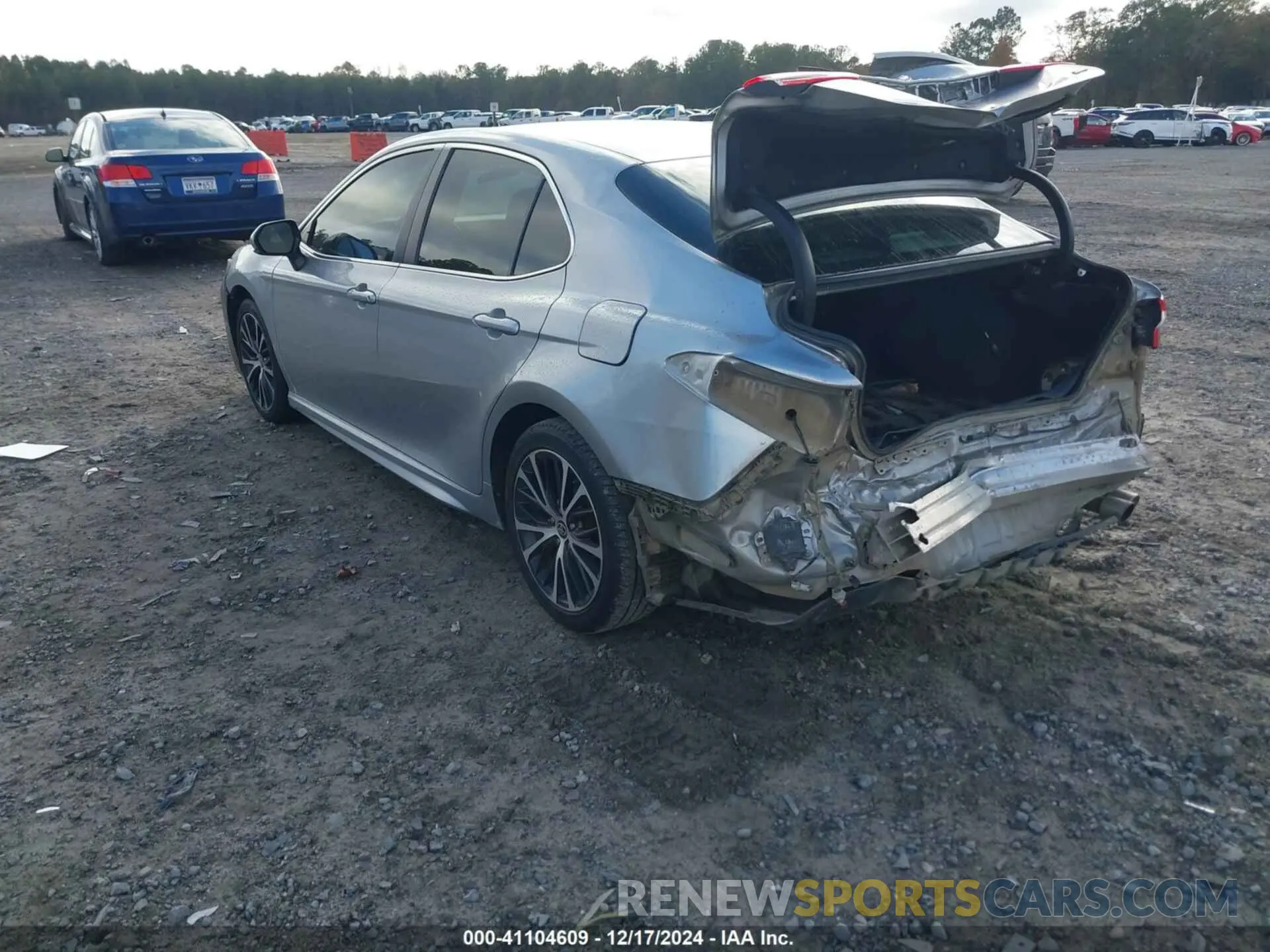 3 fotografías del automóvil dañado 4T1M11AK0LU983677 TOYOTA CAMRY 2020