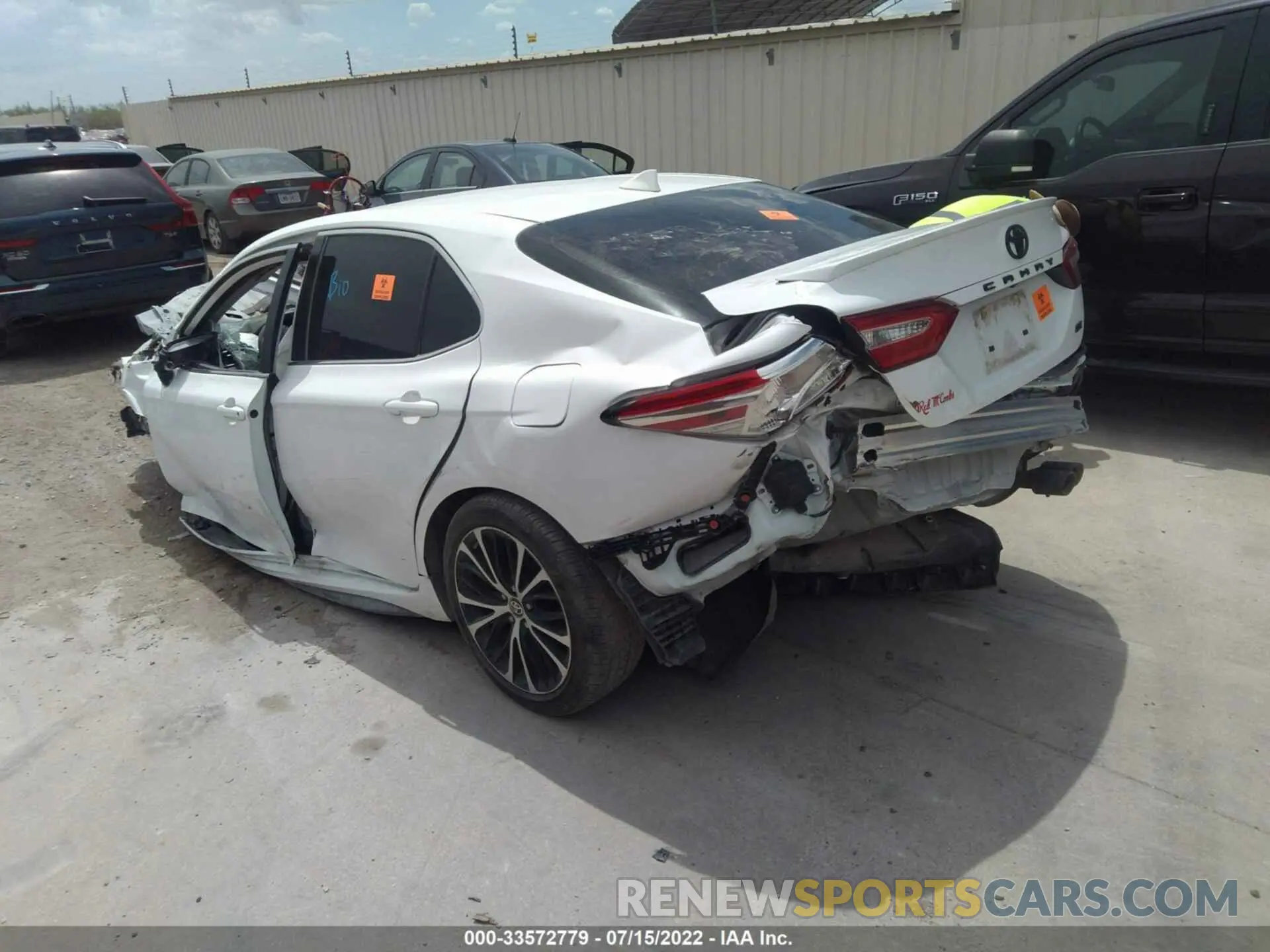 3 fotografías del automóvil dañado 4T1M11AK1LU391561 TOYOTA CAMRY 2020