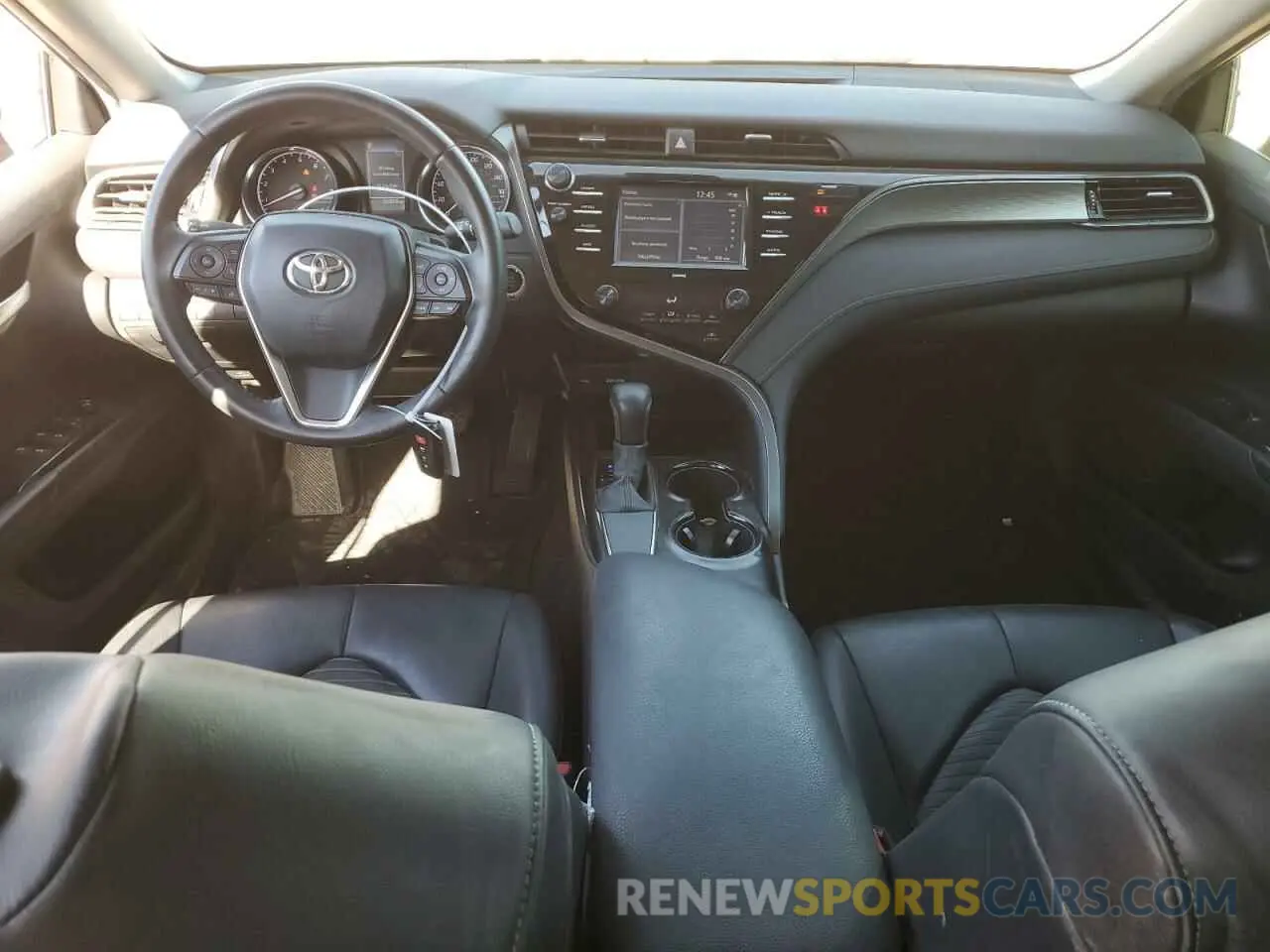 8 fotografías del automóvil dañado 4T1M11AK1LU927313 TOYOTA CAMRY 2020