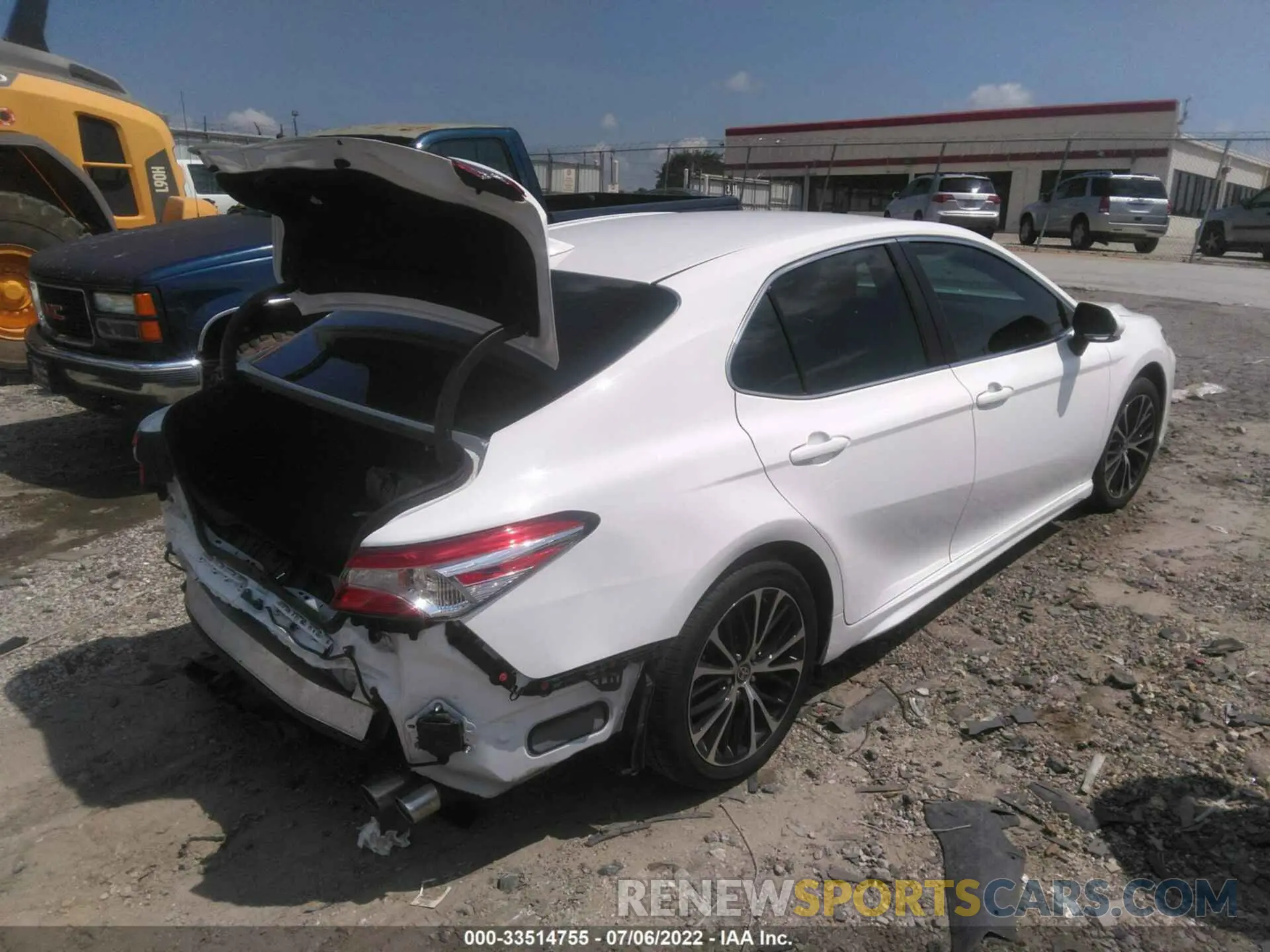 4 fotografías del automóvil dañado 4T1M11AK1LU961770 TOYOTA CAMRY 2020