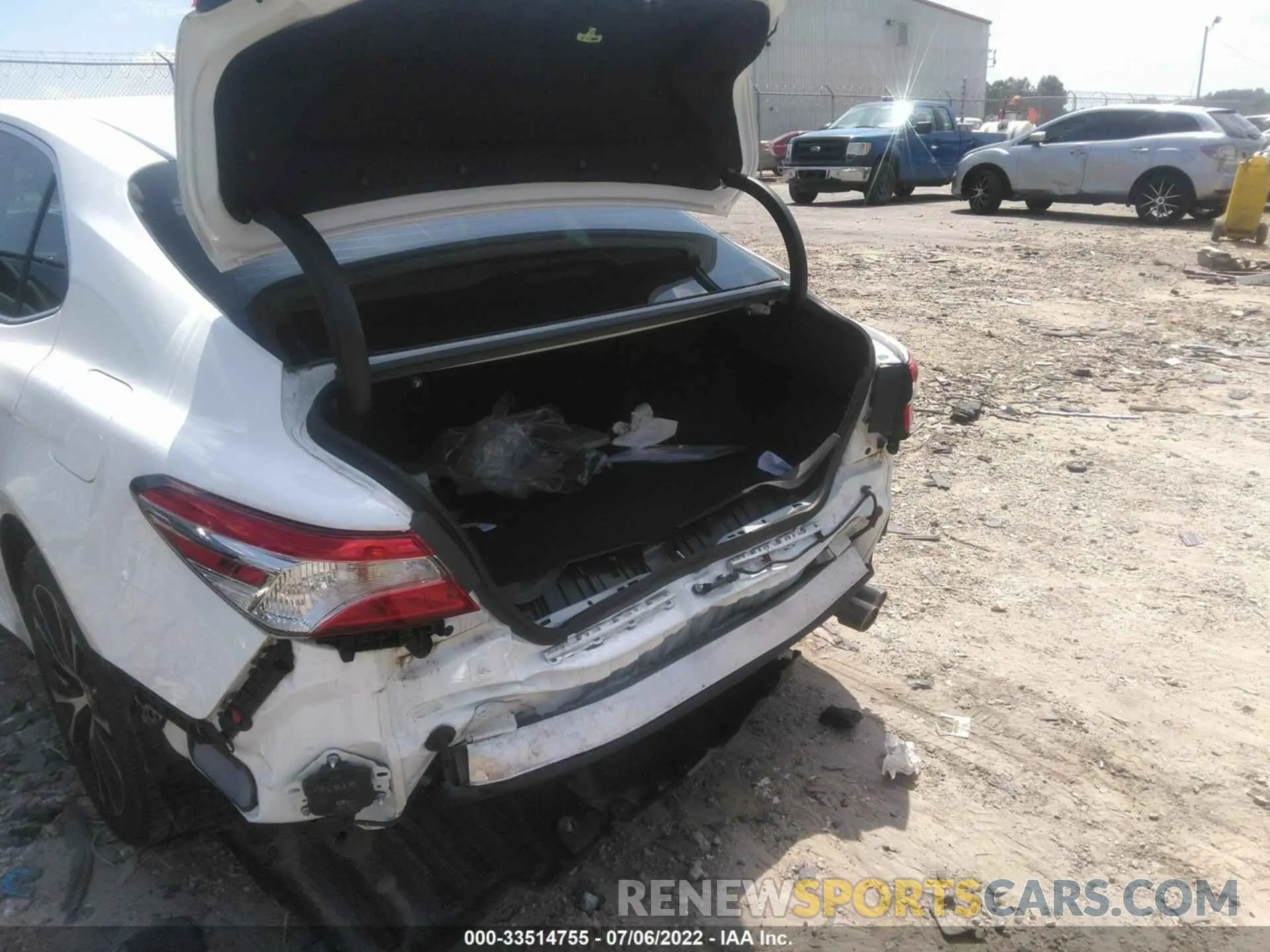 6 fotografías del automóvil dañado 4T1M11AK1LU961770 TOYOTA CAMRY 2020