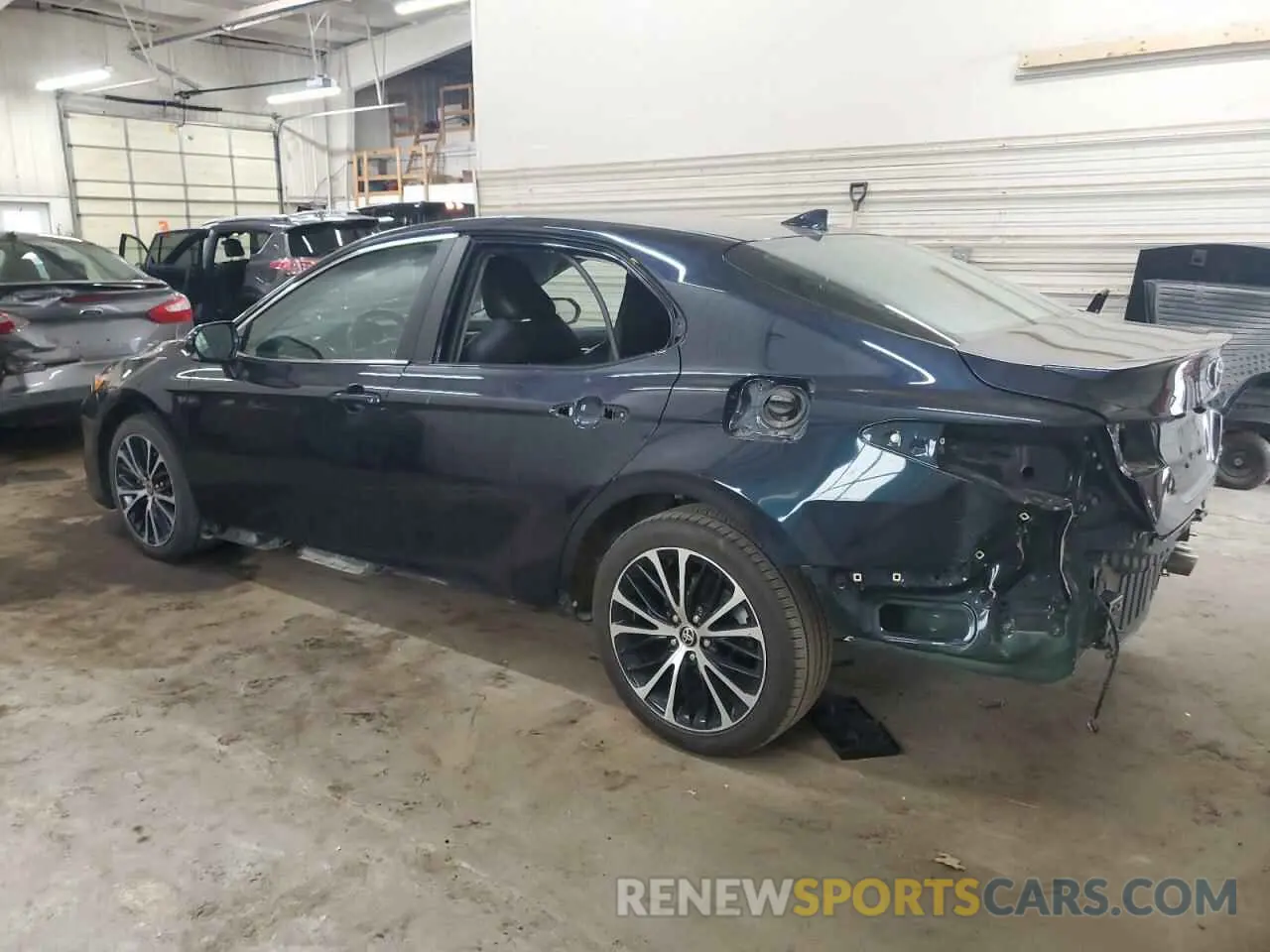 2 fotografías del automóvil dañado 4T1M11AK2LU392931 TOYOTA CAMRY 2020