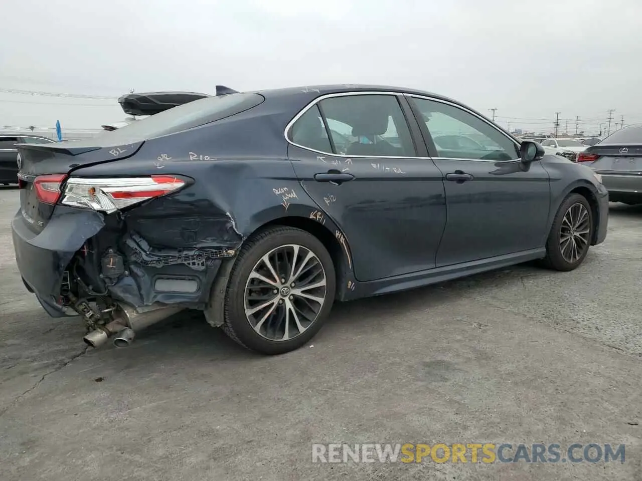 3 fotografías del automóvil dañado 4T1M11AK2LU862598 TOYOTA CAMRY 2020