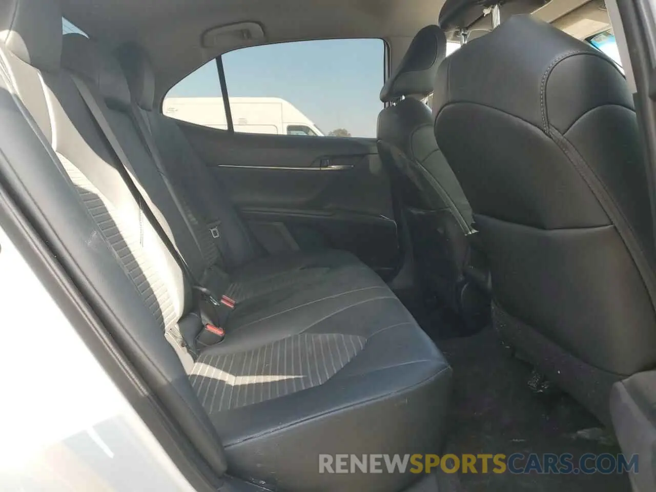 10 fotografías del automóvil dañado 4T1M11AK2LU905630 TOYOTA CAMRY 2020