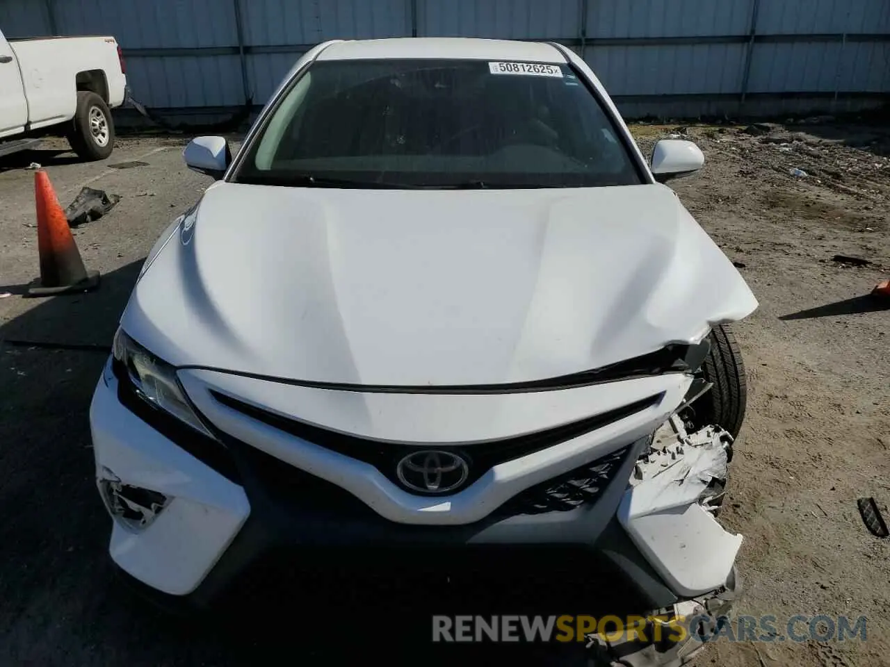 5 fotografías del automóvil dañado 4T1M11AK2LU961759 TOYOTA CAMRY 2020