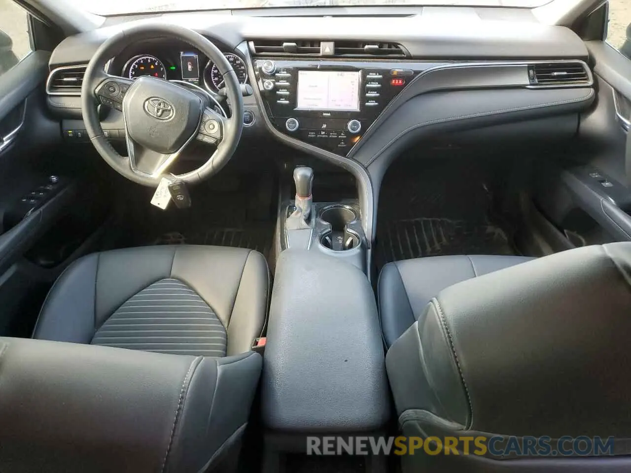 8 fotografías del automóvil dañado 4T1M11AK2LU961759 TOYOTA CAMRY 2020