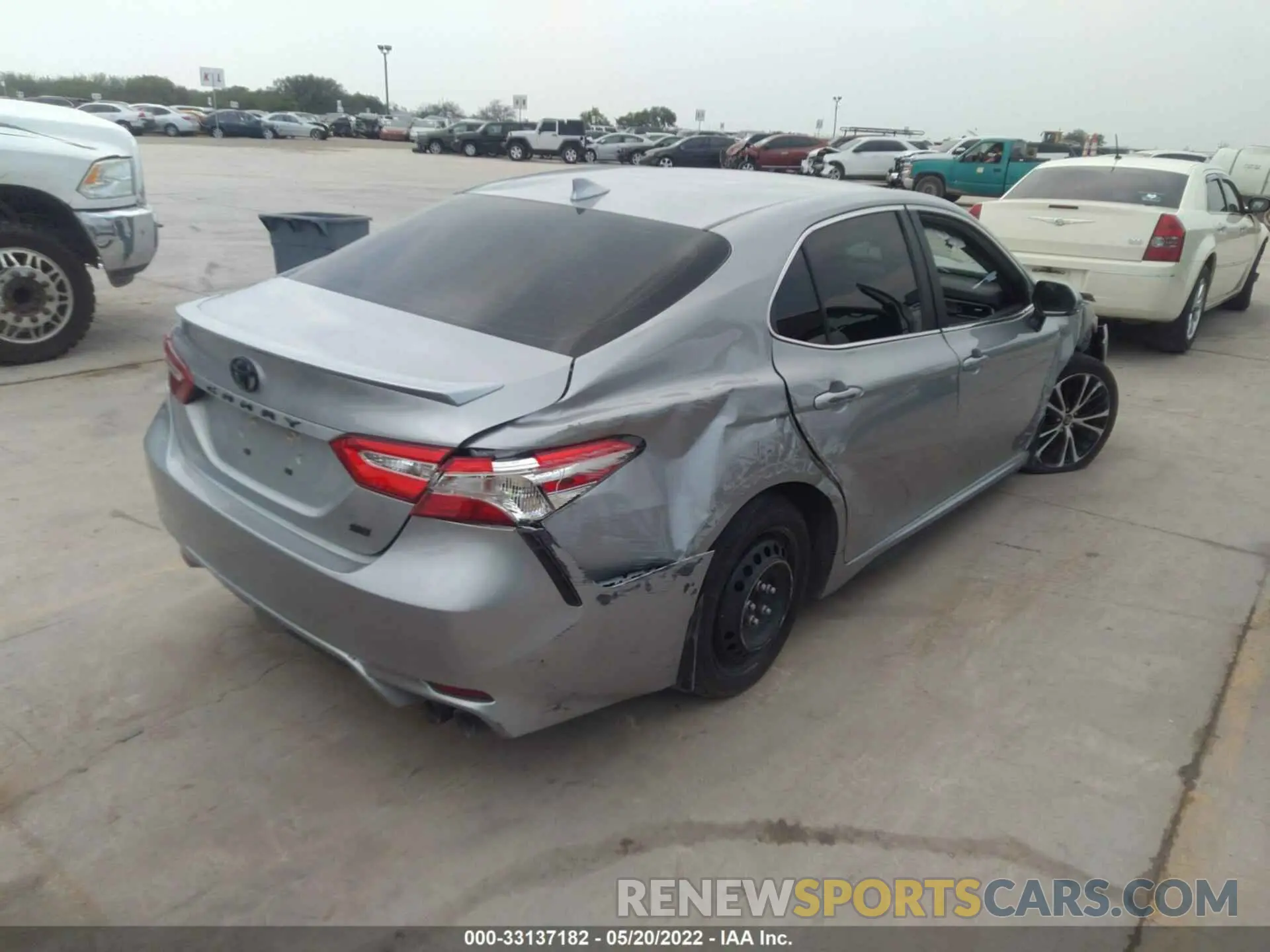 4 fotografías del automóvil dañado 4T1M11AK3LU348632 TOYOTA CAMRY 2020