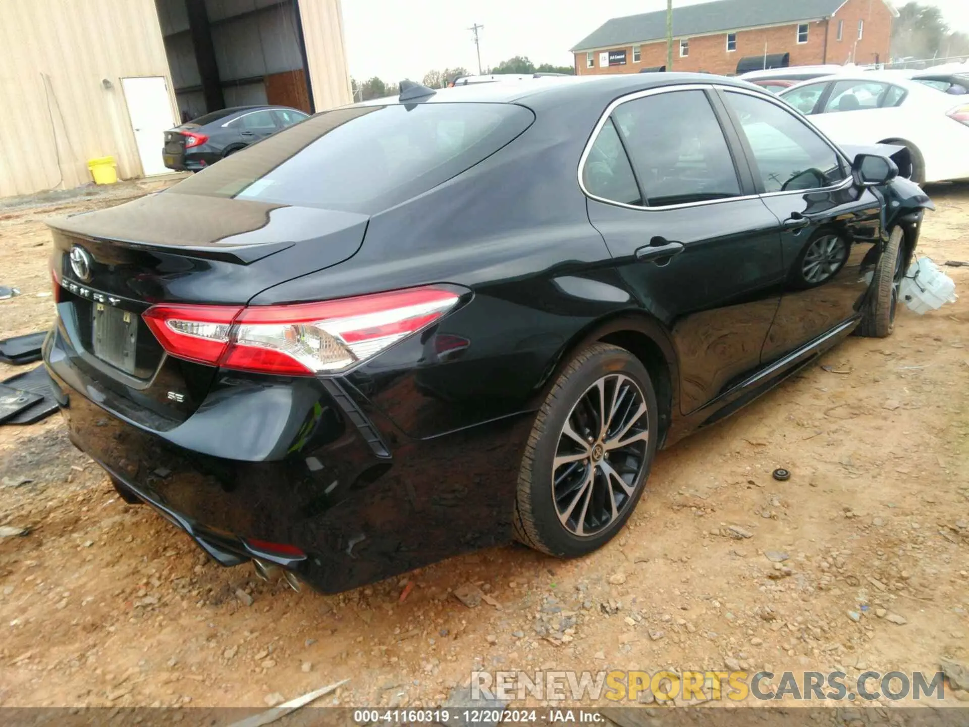 4 fotografías del automóvil dañado 4T1M11AK3LU511179 TOYOTA CAMRY 2020