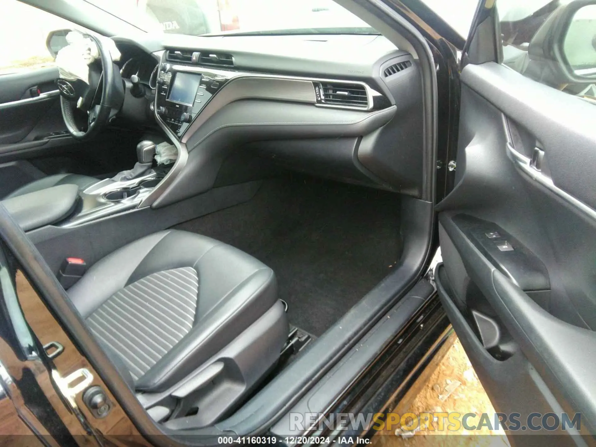 5 fotografías del automóvil dañado 4T1M11AK3LU511179 TOYOTA CAMRY 2020