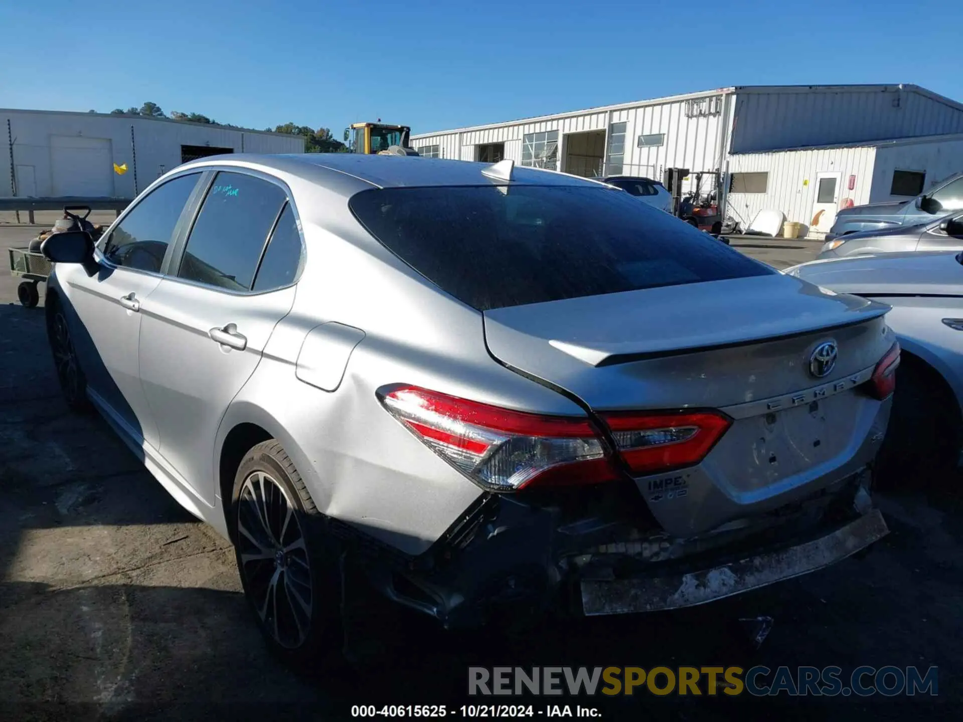 3 fotografías del automóvil dañado 4T1M11AK3LU872931 TOYOTA CAMRY 2020