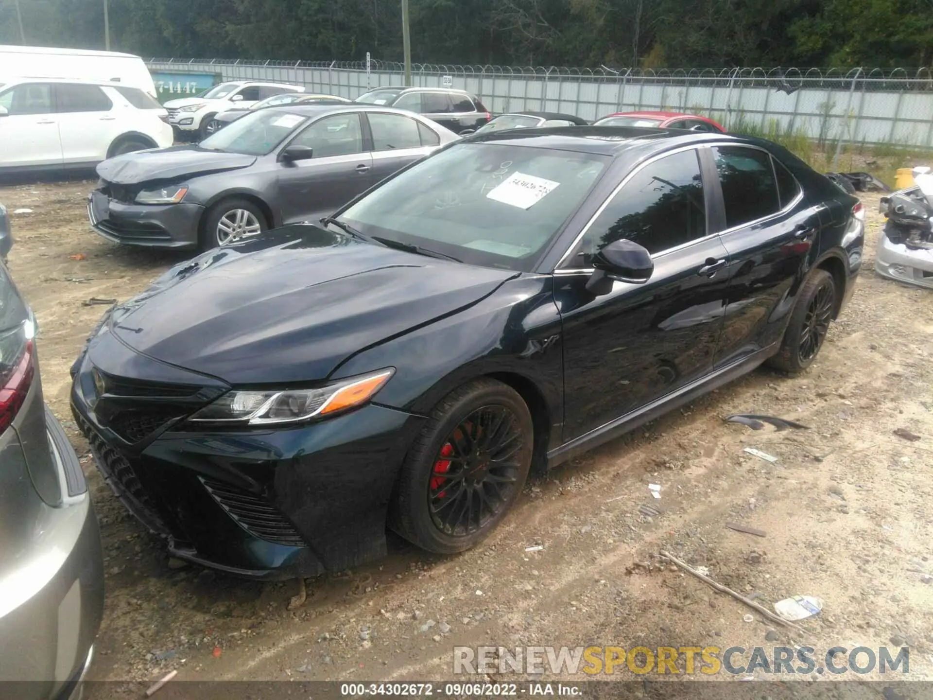 2 fotografías del automóvil dañado 4T1M11AK3LU882634 TOYOTA CAMRY 2020