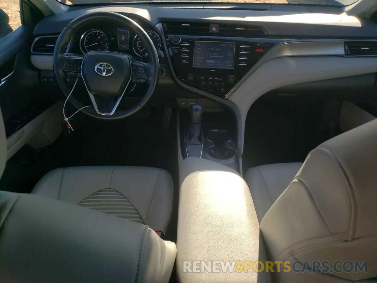 8 fotografías del automóvil dañado 4T1M11AK3LU916166 TOYOTA CAMRY 2020