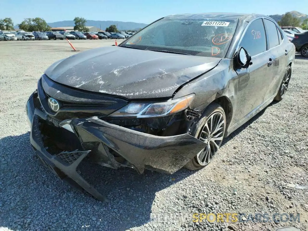 2 fotografías del automóvil dañado 4T1M11AK4LU349949 TOYOTA CAMRY 2020