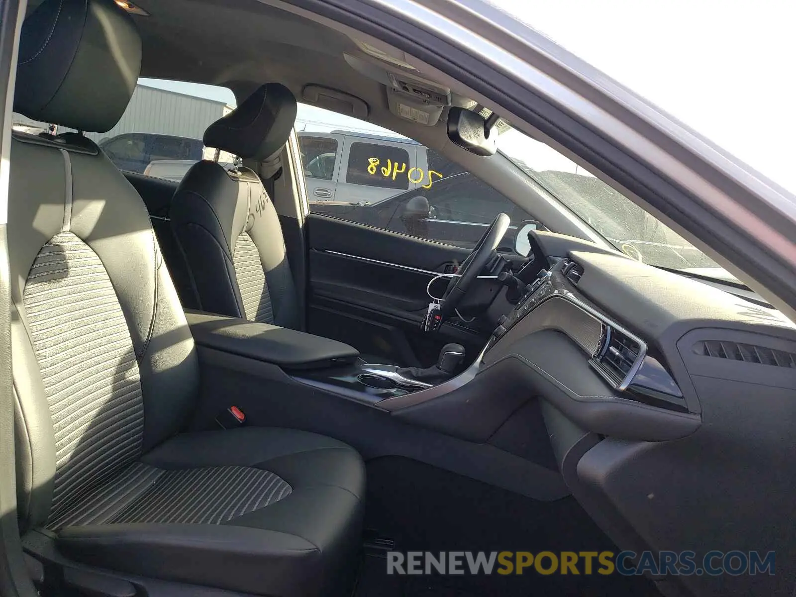 5 fotografías del automóvil dañado 4T1M11AK4LU895635 TOYOTA CAMRY 2020