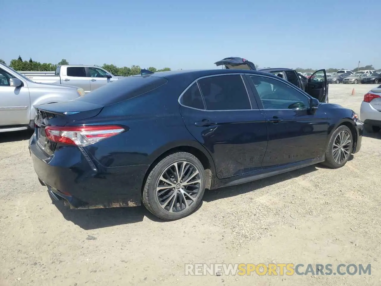 3 fotografías del automóvil dañado 4T1M11AK4LU896428 TOYOTA CAMRY 2020