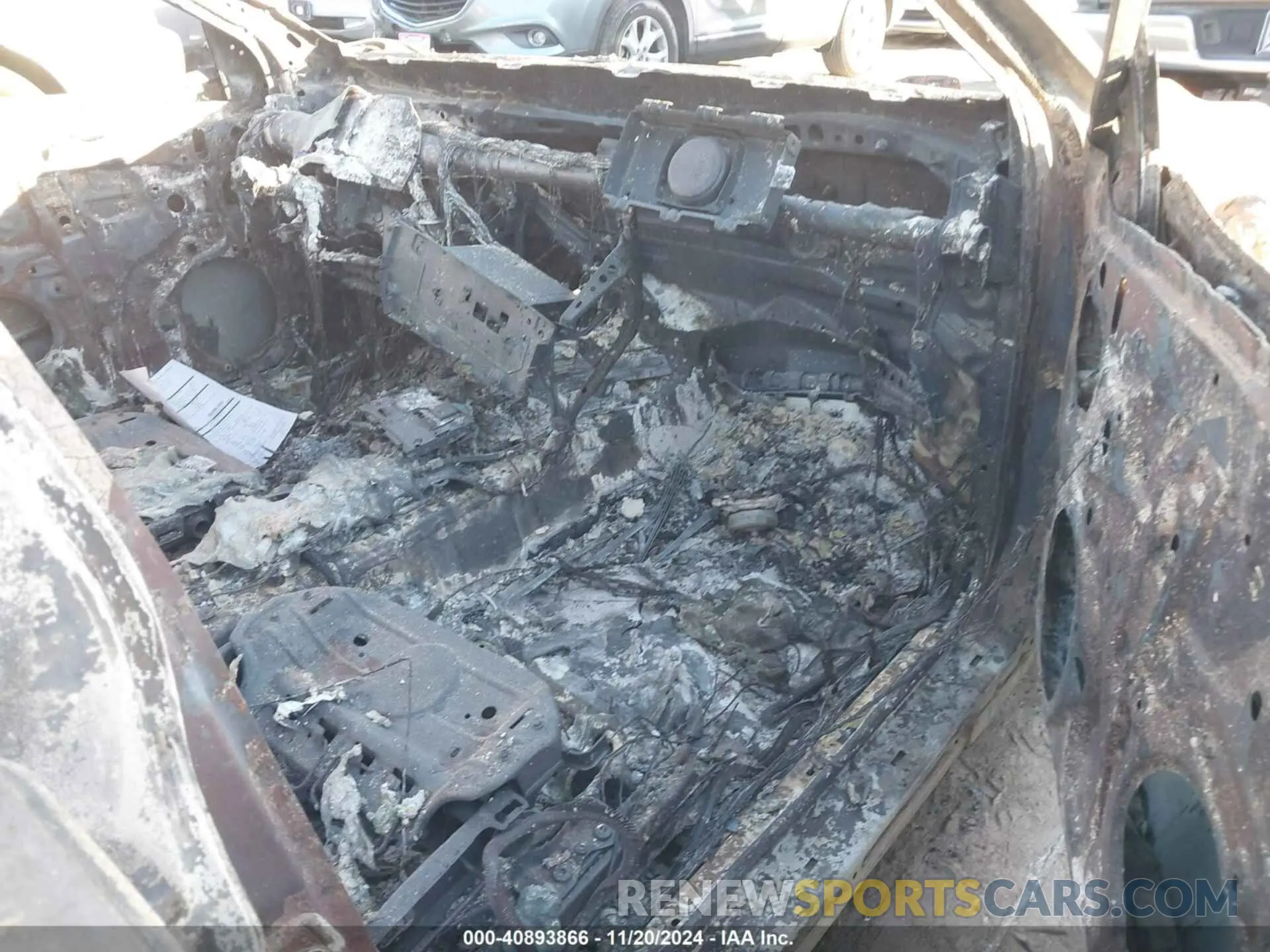 5 fotografías del automóvil dañado 4T1M11AK4LU921179 TOYOTA CAMRY 2020
