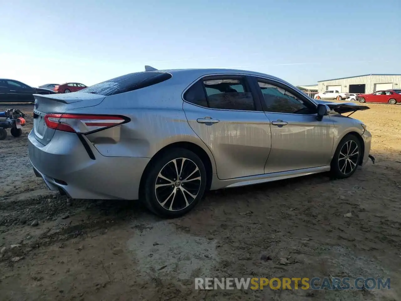 3 fotografías del automóvil dañado 4T1M11AK4LU960113 TOYOTA CAMRY 2020