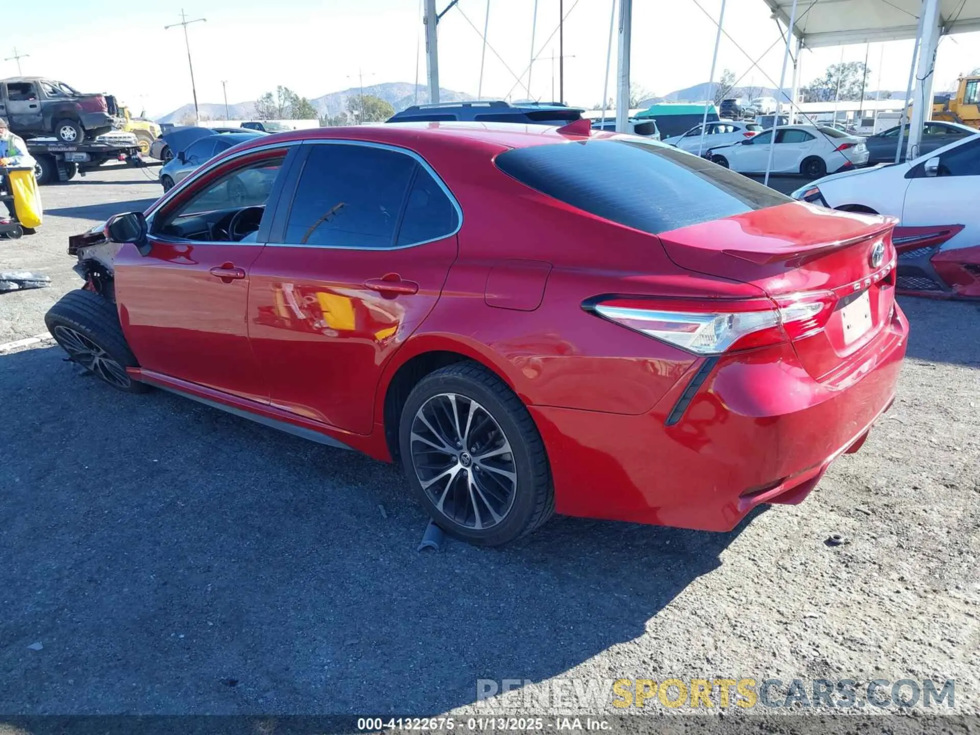 3 fotografías del automóvil dañado 4T1M11AK5LU379414 TOYOTA CAMRY 2020